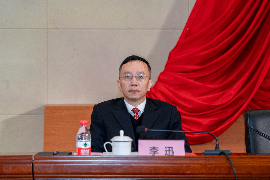李迅.jpg
